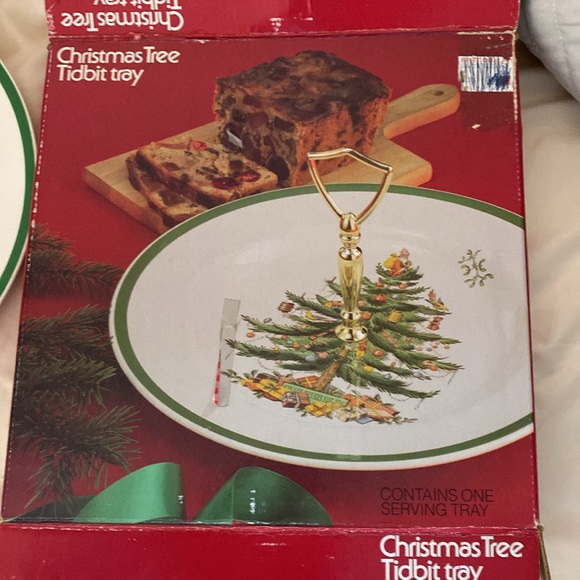 Spode Christmas Tree One Tier Tidbit Tray in original box - Picture 3 of 3
